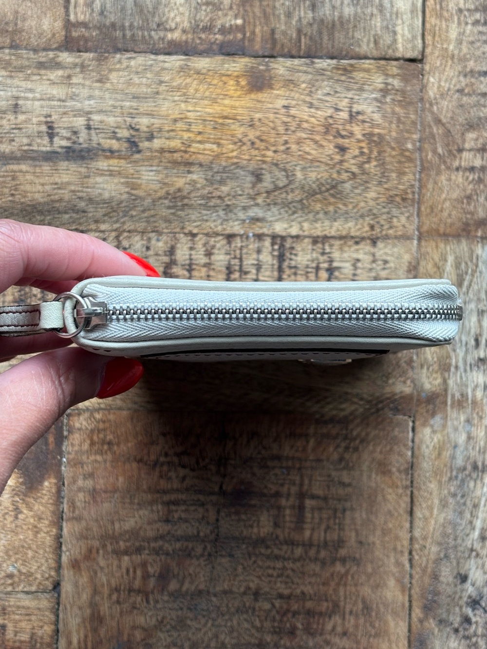 🤍Y2K COACH Chelsea Zip Around French Wallet🤍 - Picture 5 of 8